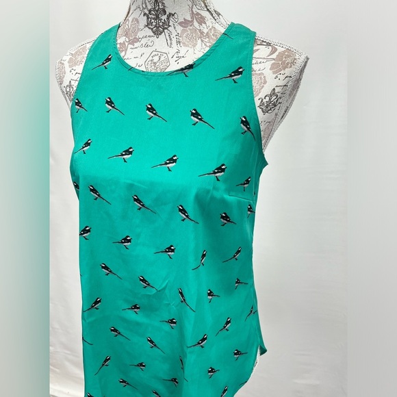 🛍️ BANANA REPUBLIC Green sleeveless top size XS - Picture 2 of 10